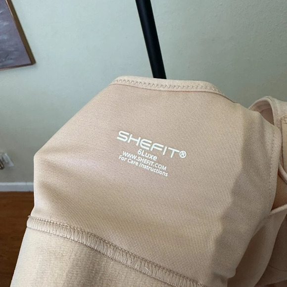 SHEFIT Ultimate Sport Bra High Impact in‎ Sandstorm Size 6 Luxe plus Size - Picture 4 of 9